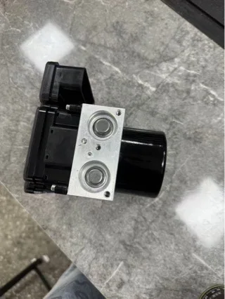 

M5 series E60, E61, E63, E64 LCI piston brake system, anti-lock braking system, and anti-skid control pump module