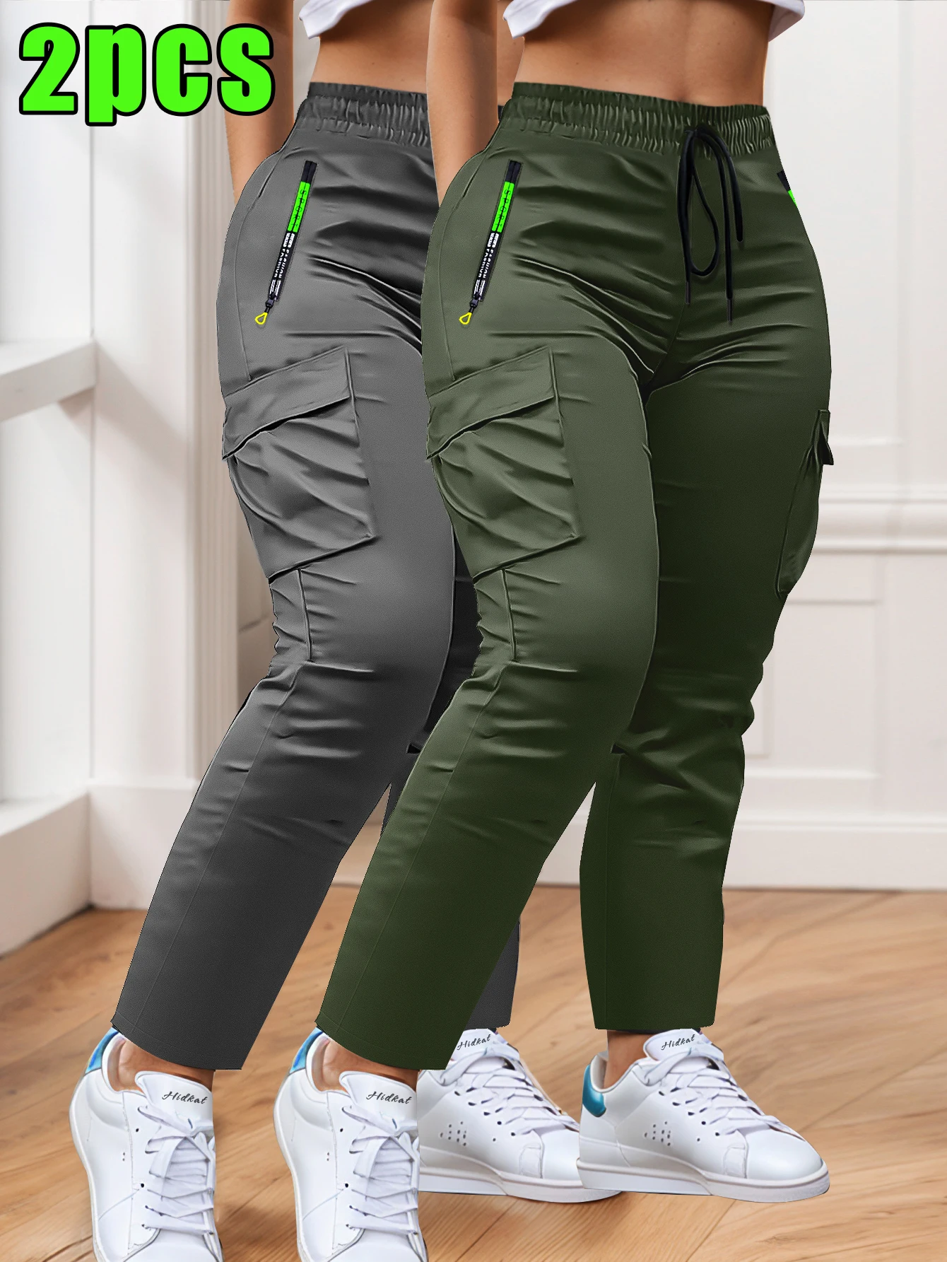 [กางเกงคาร์โก้พิมพ์ลายตัวอักษร] กางเกงคาร์โก้ผู้หญิงทันสมัย ​​ดีไซน์พิมพ์ลายตัวอักษร ดีไซน์เชือกผูกเอวยางยืด มีกระเป๋าซิป