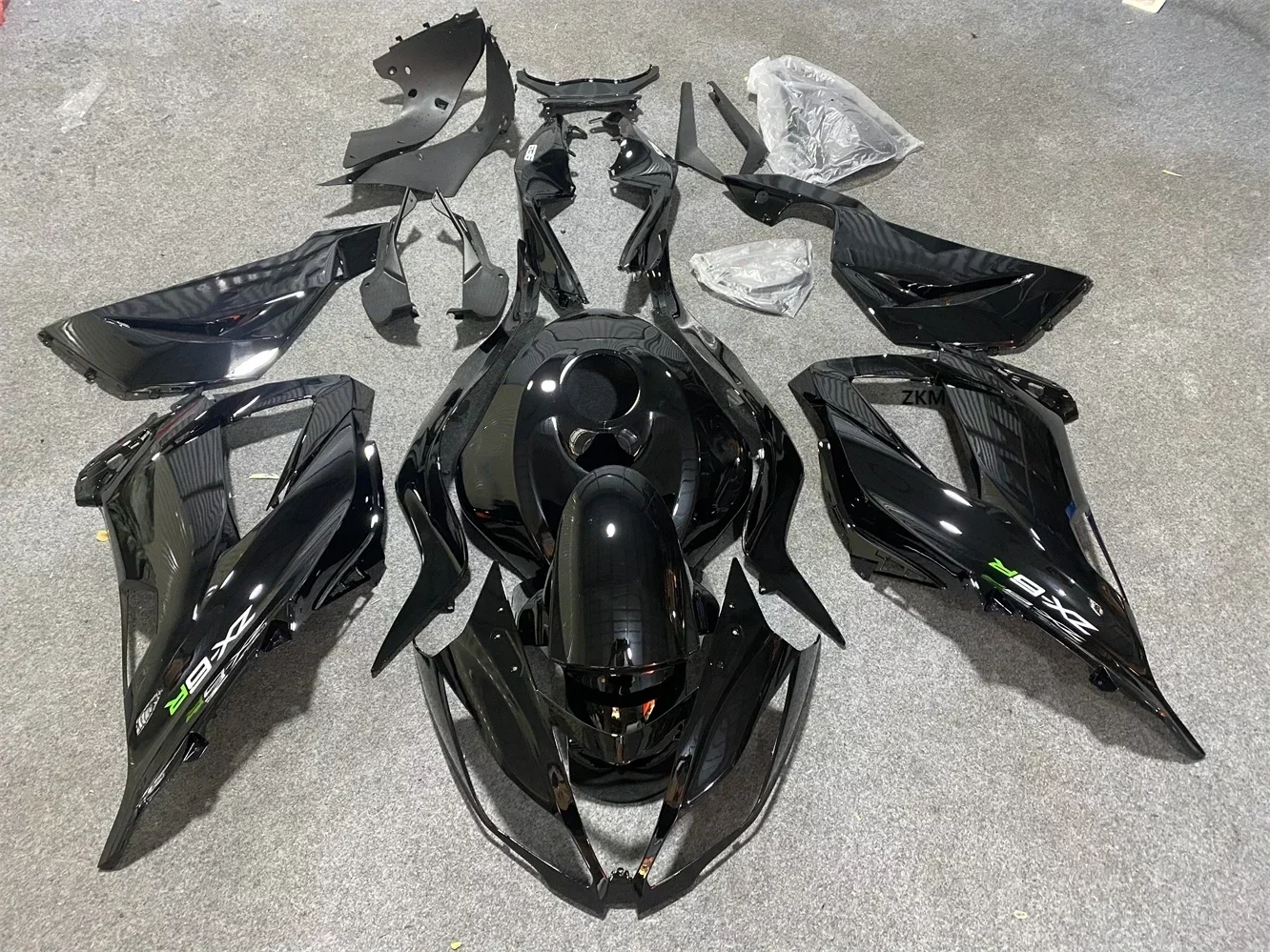 

Новый комплект обтекателей для мотоцикла ABS, подходит для kawasaki Ninja ZX6R 636 2013 2014 2015 ZX-6R 13 14 15 16 17 18 обтекатель