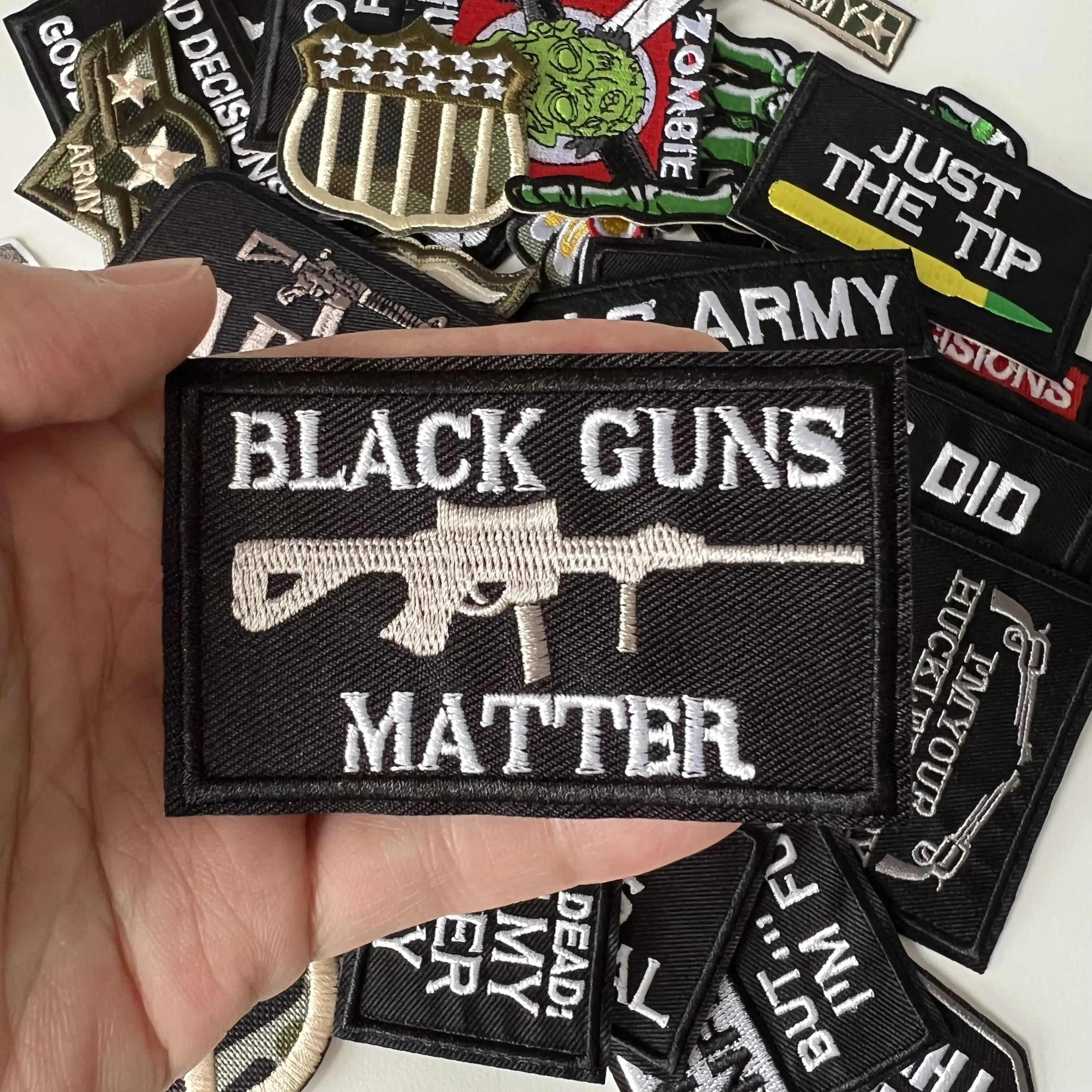 army gun Patch With Slogon Iron On Patches For Clothes DIY Embroidery Applique Fusible Patch DIY Ironing Stickers Badge