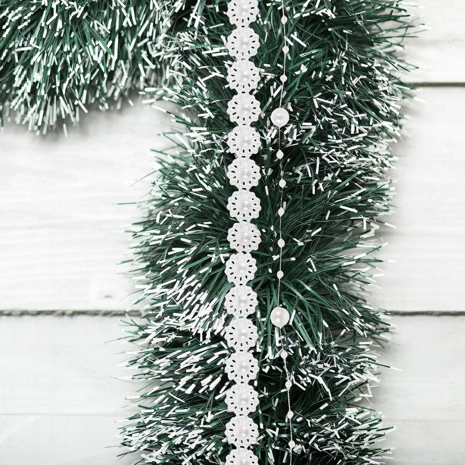 

4 Rolls Artificial Pearls Garland Roll - 5M Beaded Trim Chain for Crafting - Romantic Wedding Favor and Festive Event Decoration