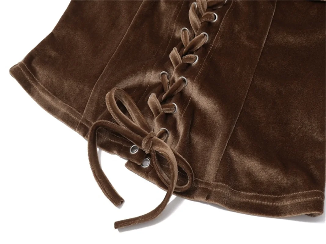 مثير زغب الرسن المرأة ضمادة سترة عارية الذراعين الخصر البنطال القصير البني والأحمر الشتاء ملابس خارجية 2025 شتاء جديد النمط الأمريكي