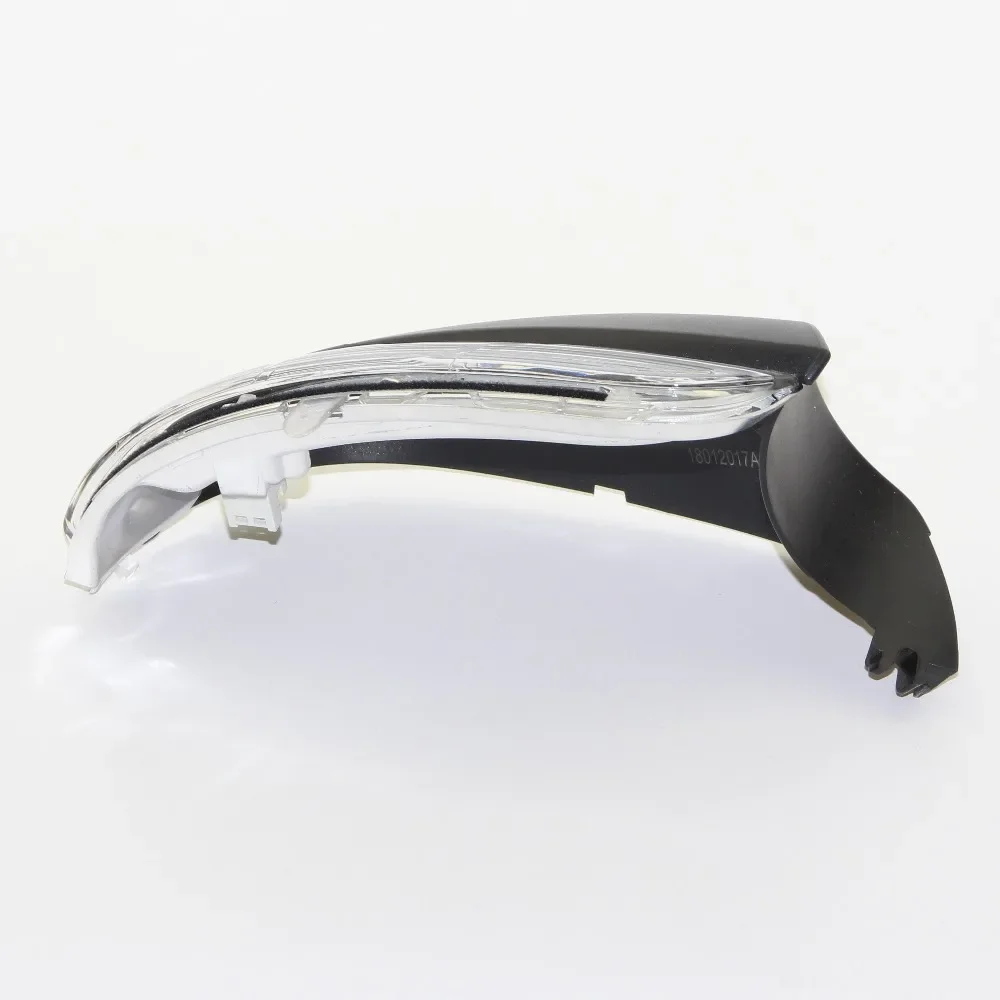 الجانب الأيسر بدوره مصباح إشارة سائق مصباح لشركة فولكس فاجن جيتا MK6 باسات B7 CC 16D 949 101 16D 949101