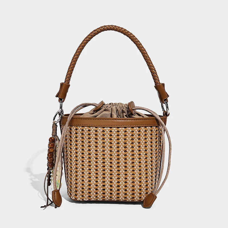 

Niche Design Hand-woven Bucket Bag Women Fashion Handbag Beach Vacation Basket Bag With Inner Pocket Simple Elegant Shoulder Bag
