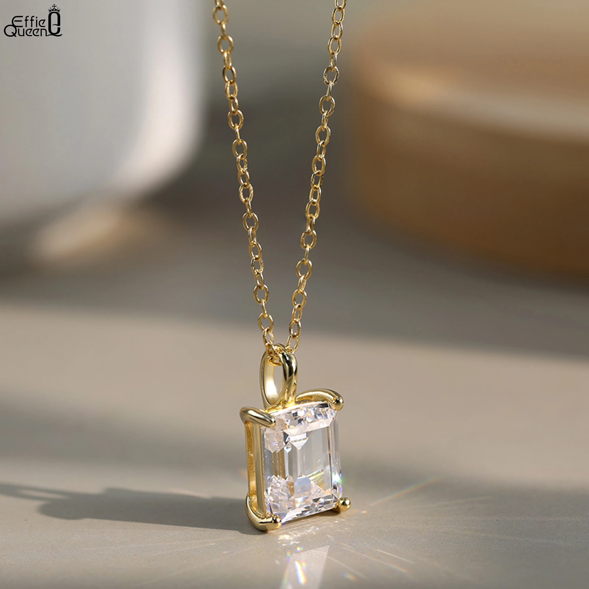 

EFFIE QUEEN 925 Sterling Silver Necklace Featuring a Stunning Princess-Cut Moissanite Pendant, Ideal Jewelry for Women MON09