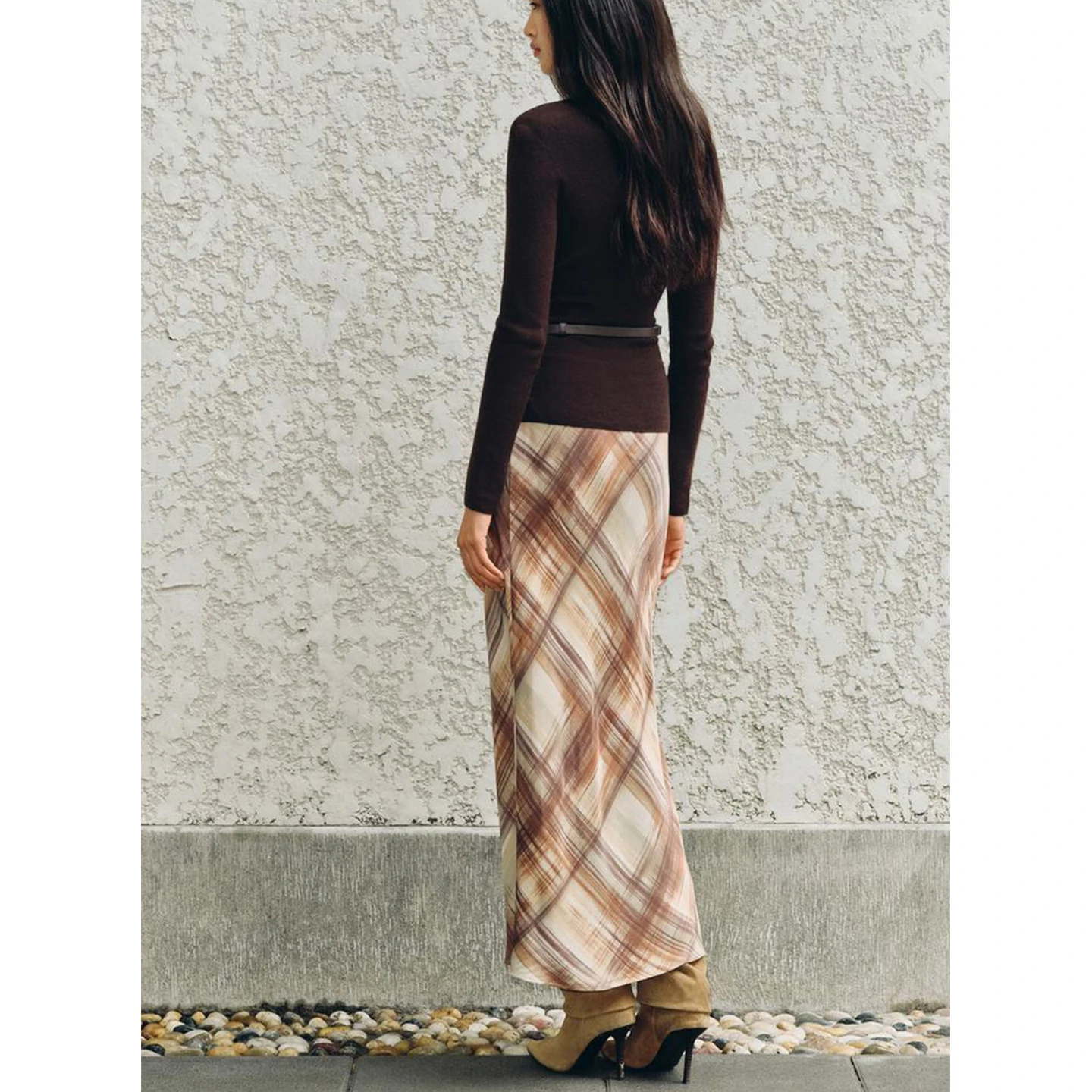 Nueva llegada de invierno, diseño de mujer, cintura elástica, textura satinada de seda, falda Midi Ci Commute, corte en A, corte ajustado, fibra de poliéster