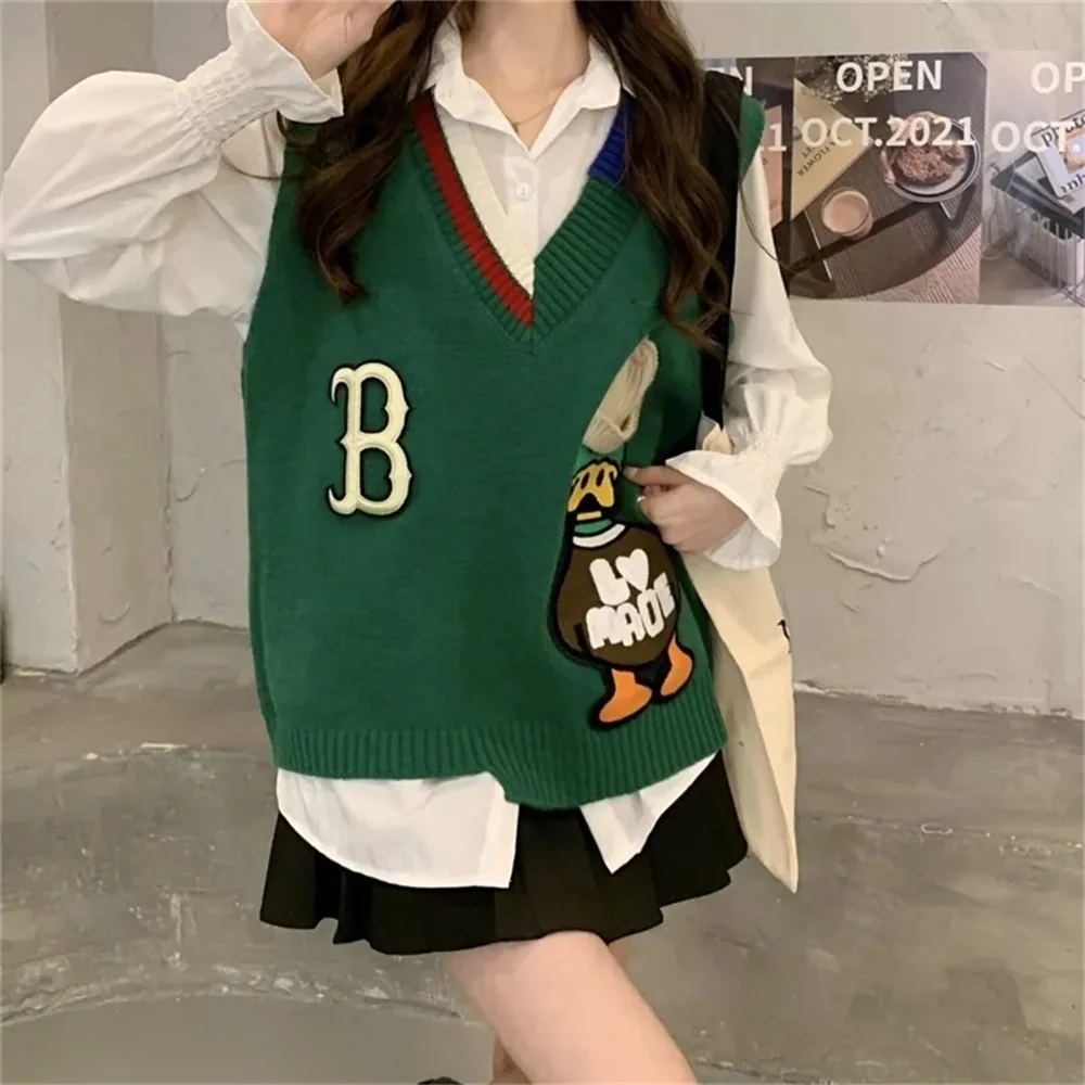 Cartoon Duck Embroidery Vintage V-Neck Knitted Sweaters Women Vest Korean Fashion Sleeveless Pullover Sweater Woman Winter 2023