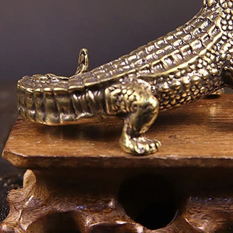 Antique Bronze Crocodile Miniature Figurines Vintage Brass Mini Alligator Statue Desk Ornaments Home Feng Shui Decor Crafts