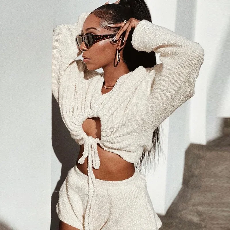 

2021 Autumn Women's Two-piece Suit New Ladies Fashion Solid Color Long-sleeved Fleece Sweater Drawstring Shorts Suit Women