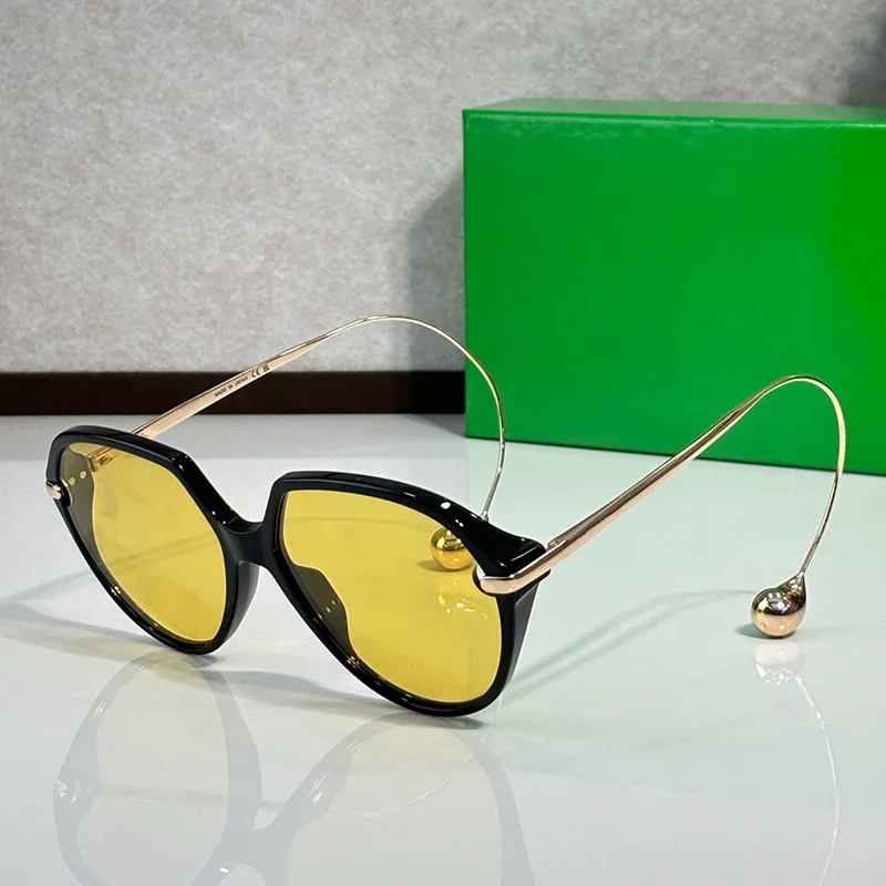 

INS Fashion Oval Black Gold Pilot Sunglasses for Women 2025 Trendy Luxury Craft Niche Alloy Solar Glasses for Female