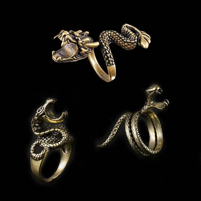 Vintage Snake Shaped Cigarette Ring Gadgets For Men Women Unique Animal Dragon Rings Smoking Pipe Accessories Bijoux Femme 2022