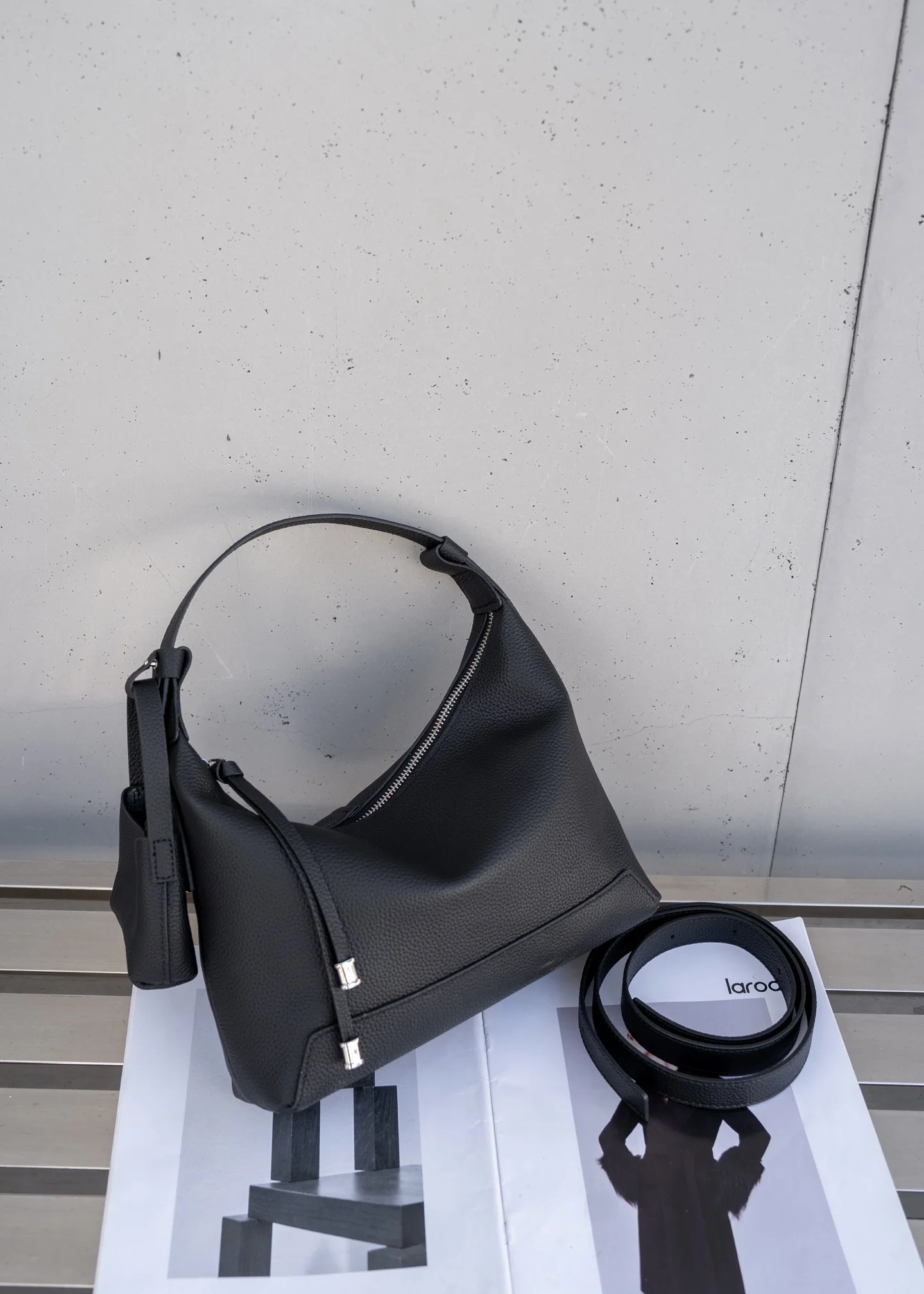 

Genuine Grade Leather Women Shoulder Crossbody Small Bag Luxury Designer Brand Female High Quality Daily Handbag for Woman Tote