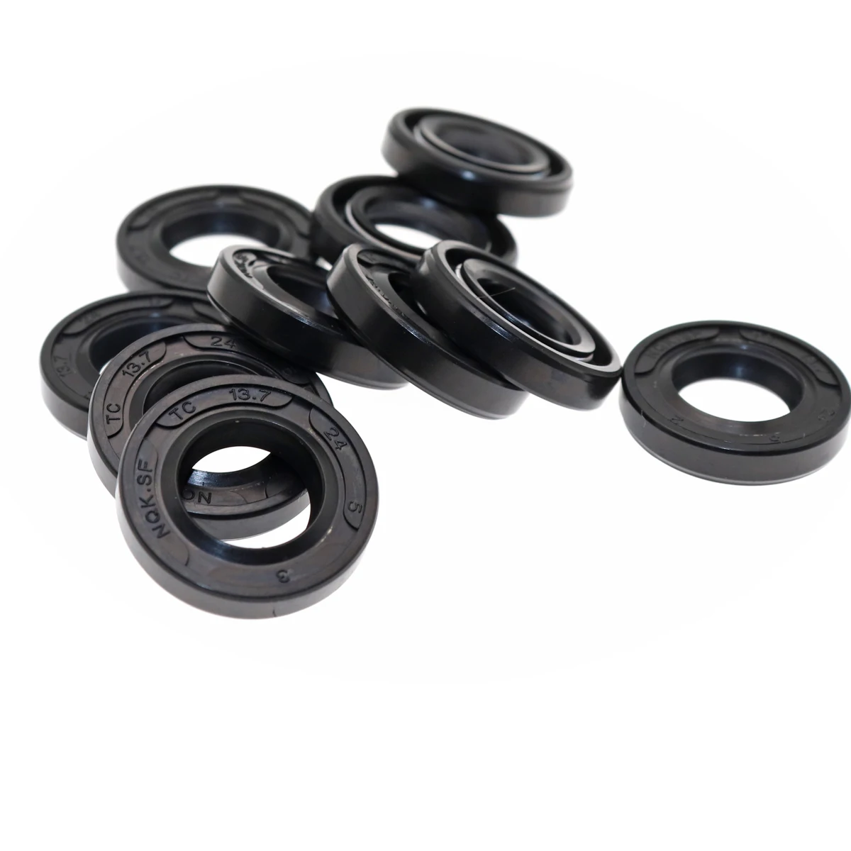 

10PCS TC 13.7X24X5 13.8X24X5 NBR FKM DALUO Shaft Seals