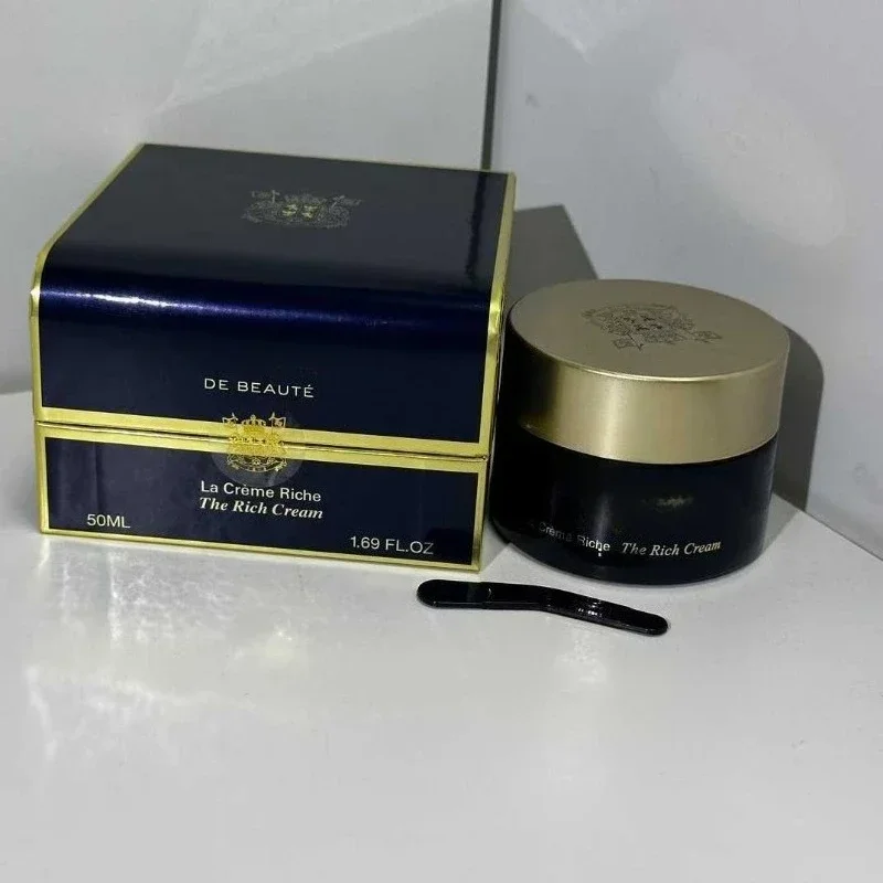 

Крем La Crème Rich The Rich, 50 мл, инструмент для макияжа