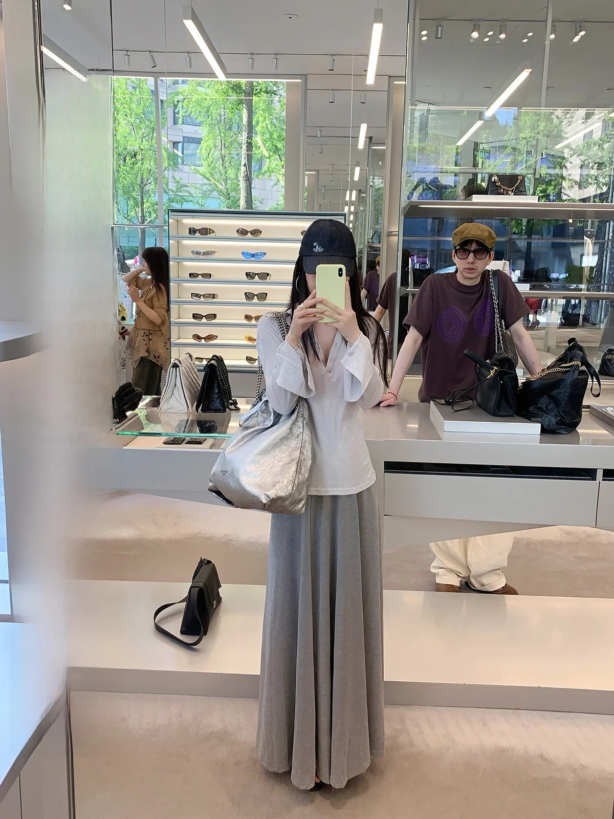 

Комплект IUIU ONLINE: Плиссированная юбка и облегающий топ в стиле casual street, прозрачный дизайн с маленьким воротником