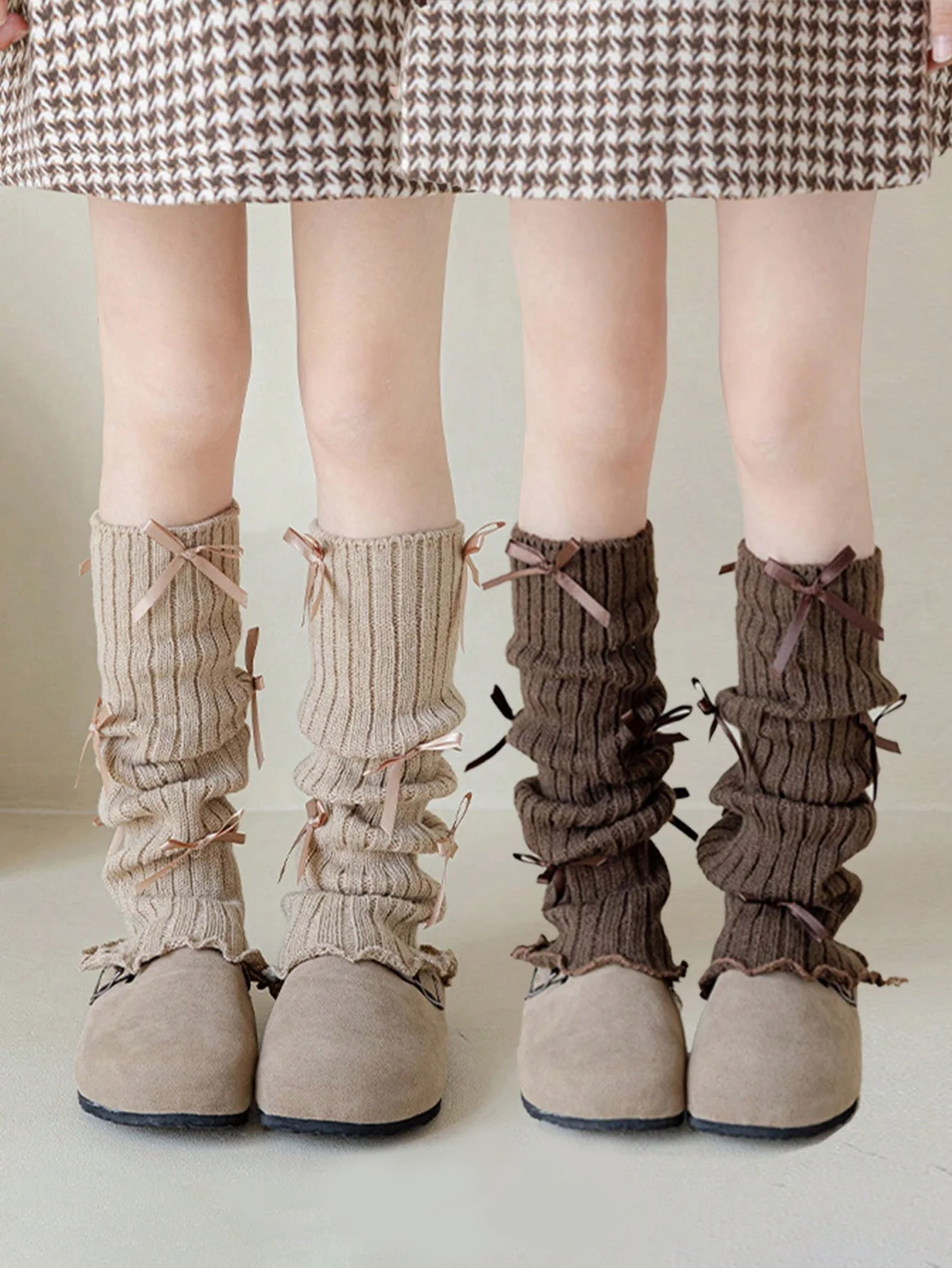 2 Pairs Baby Girls Leg Warmers with Cute Bows, Fashionable Soft Knitted Toddler Leg Covers for Ages 3 to 8 Kids' Daily Wear