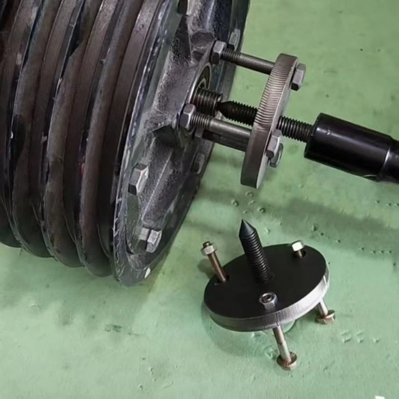 Agricultural machinery accessory four-wheel tricycle clutch puller gear puller disassembly tool adjusting screw nut