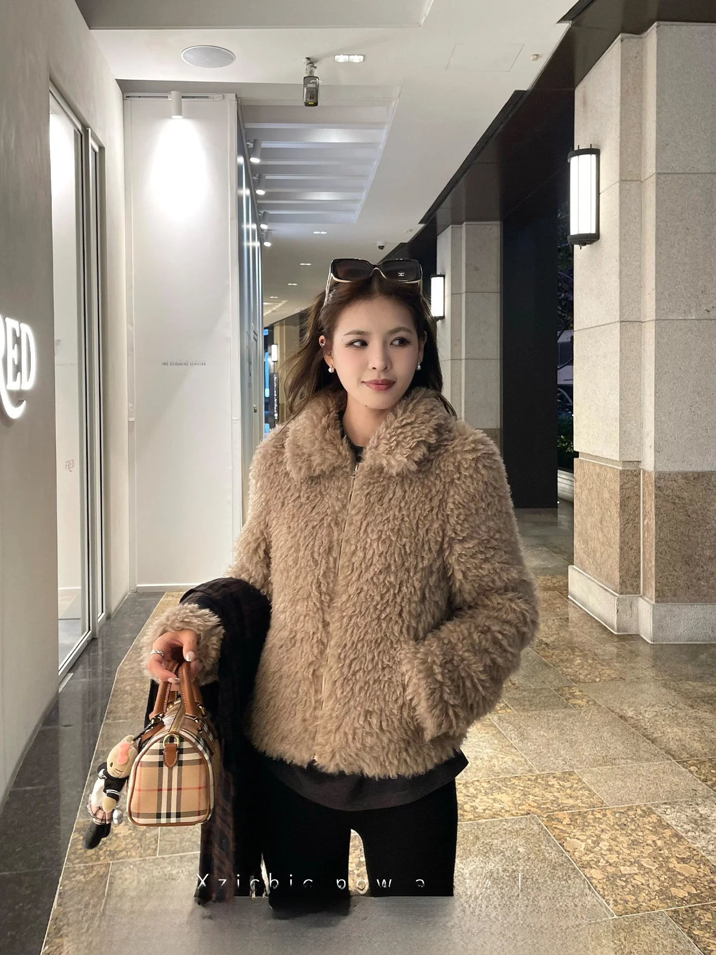 

Женская теплая куртка Xzichic Teddy из искусственного меха с воротником-стойкой и поясом на талии, осенне-зимняя, из экологически чистой синтетической кожи