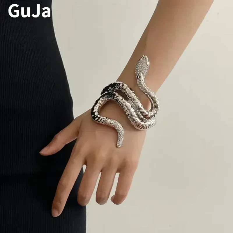 Fashion Jewelry European and American Design Irregular Snake Bracelets For Women Party Gifts Cool Trend Accessories Hot Selling