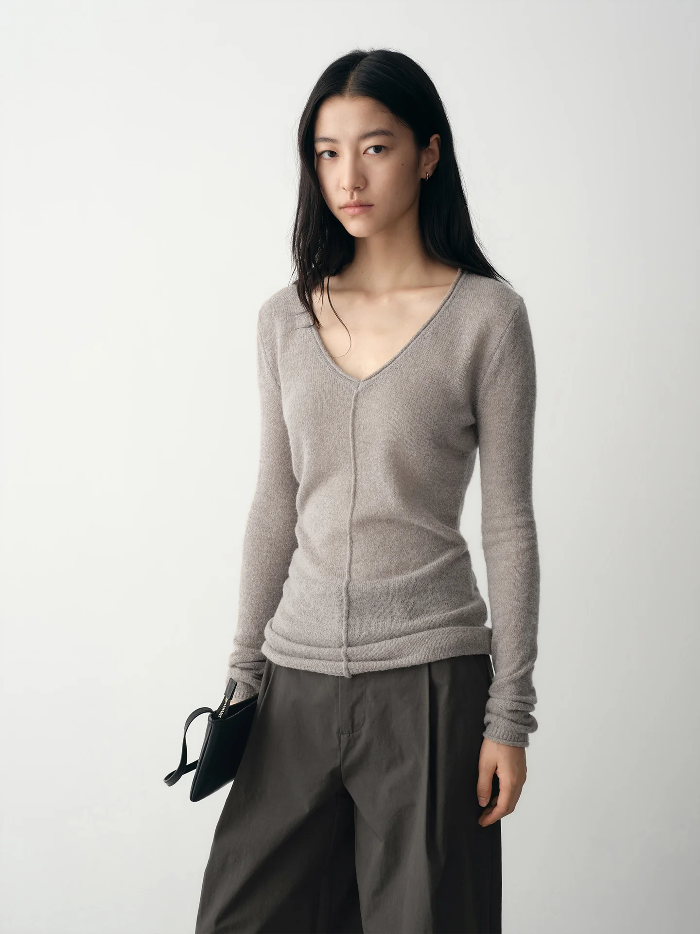 

Spring New Style Women's Slim Fit Knitted Sweater V-Neck Long Sleeve Wool Blend Casual Fashion Simple Style Comfortable Wear