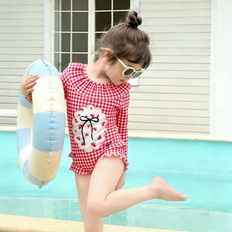 2026 Summer New Children's Long Sleeve Sunscreen Sweet Hot Spring Resort Swimsuit Quick Drying