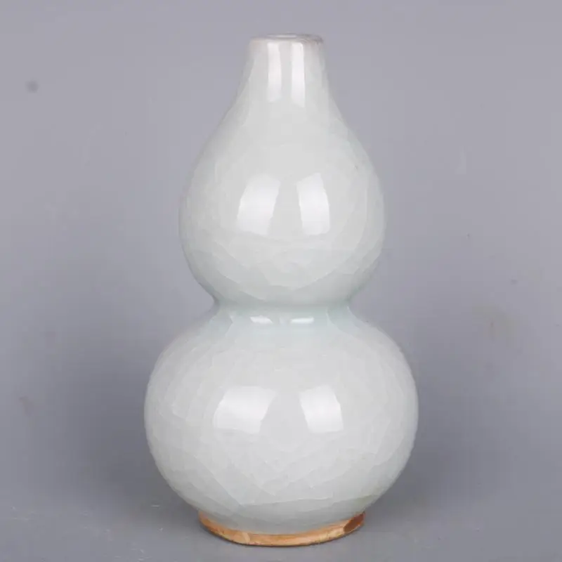 Chinese Song Crackle Porcelain Celadon Glaze Gourd Shape Vase 6.61 inch