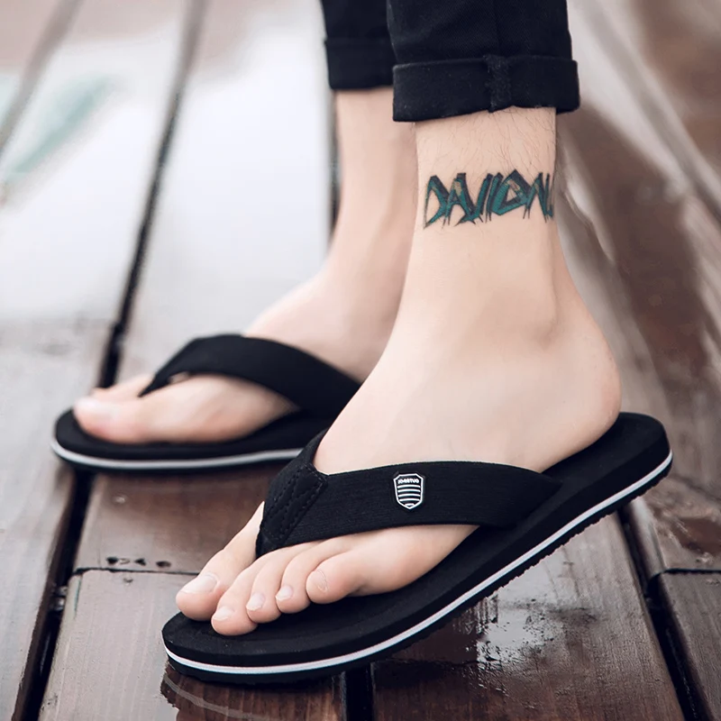 Big Size 38-48 Brand Hot Sale Flip Flops Men Summer Beach Slippers Men High quality Fashion Breathable Casual Men Slippers Black