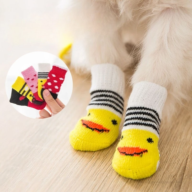 

Pet Socks High Quality Non Slip Bottom Anti Freeze Foot Cover Teddy VIP Small Dog 4-pack Cotton Socks for Warmth גרביים לכלב