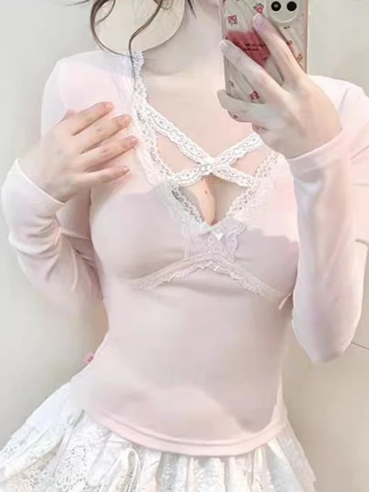 

Модная осенняя сексуальная стильная розовая футболка с v-образным вырезом, женская футболка с длинным рукавом, милая, популярная, кружевная, с бантом, короткие топы, шикарная повседневная тонкая одежда, новинка