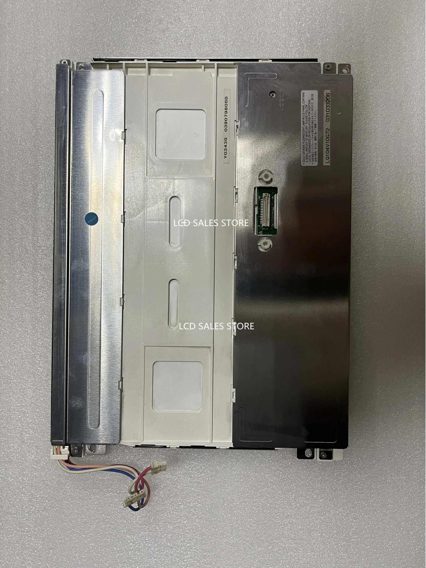 

LCD DISPLAY PANEL LQ104V1DG72 TESTED OK