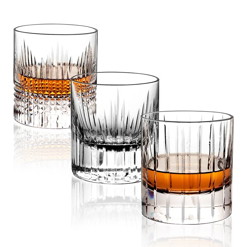 

Whiskey crystal glass, hand-carved foreign wine glass
