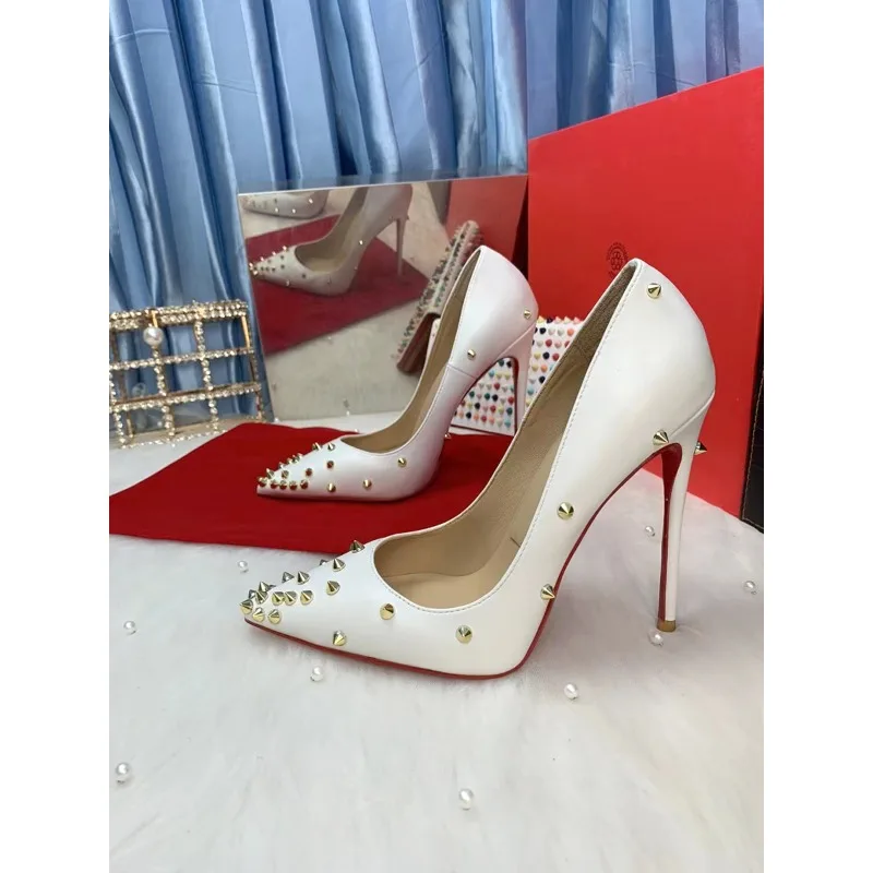 

Сексуальные женские туфли на очень высоком каблуке в европейском и американском стиле с острым носком и заклепками, женские туфли на очень высоком каблуке