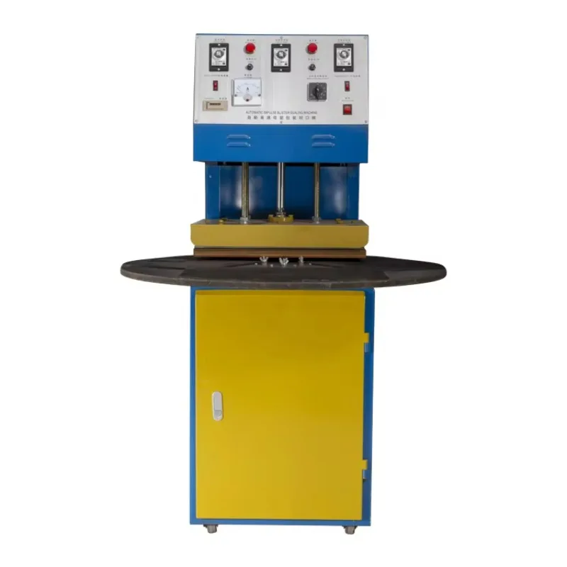 Machine de scellage sous Blister thermique 3KW à trois stations/quatre stations à coût élevé