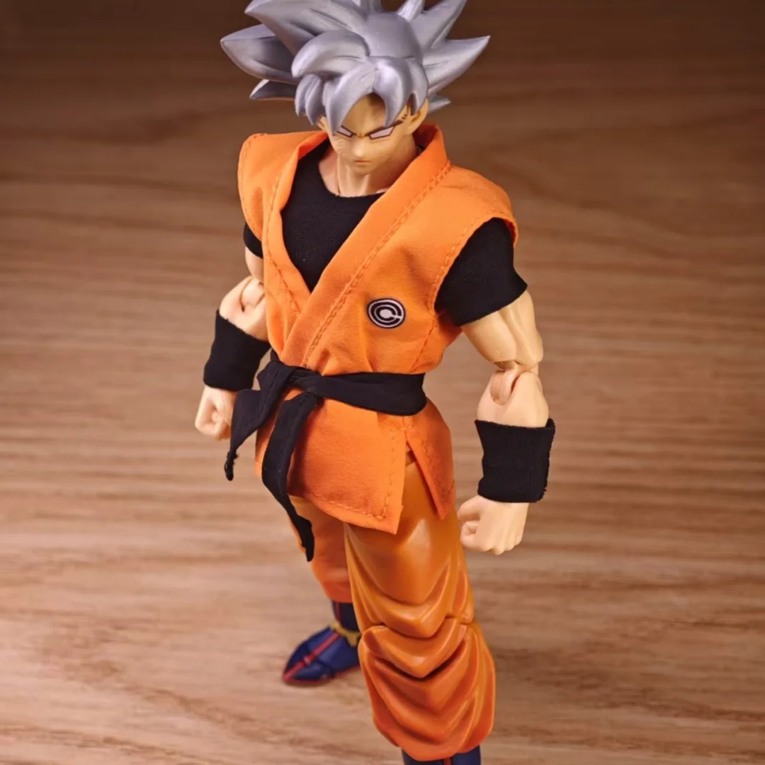 Dragon Ball SHF Anime NOVO Feito à Mão Son Goku Roupas de prática e roupas de treinamento construídas em fio de ferro é adequado para brinquedos 1/12