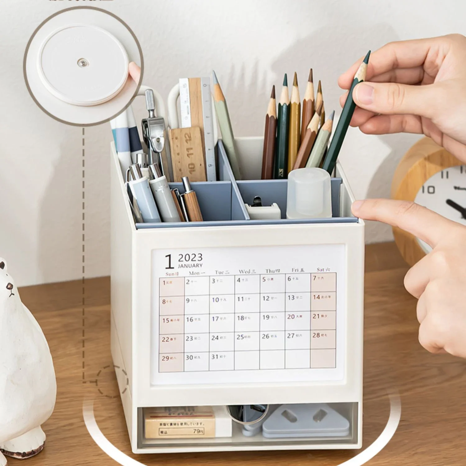 Creative 360 ° Rotary Pen Holder With Desk Calendar Desktop Stationery Organizer Large Capacity Pencil Storage Box School Office