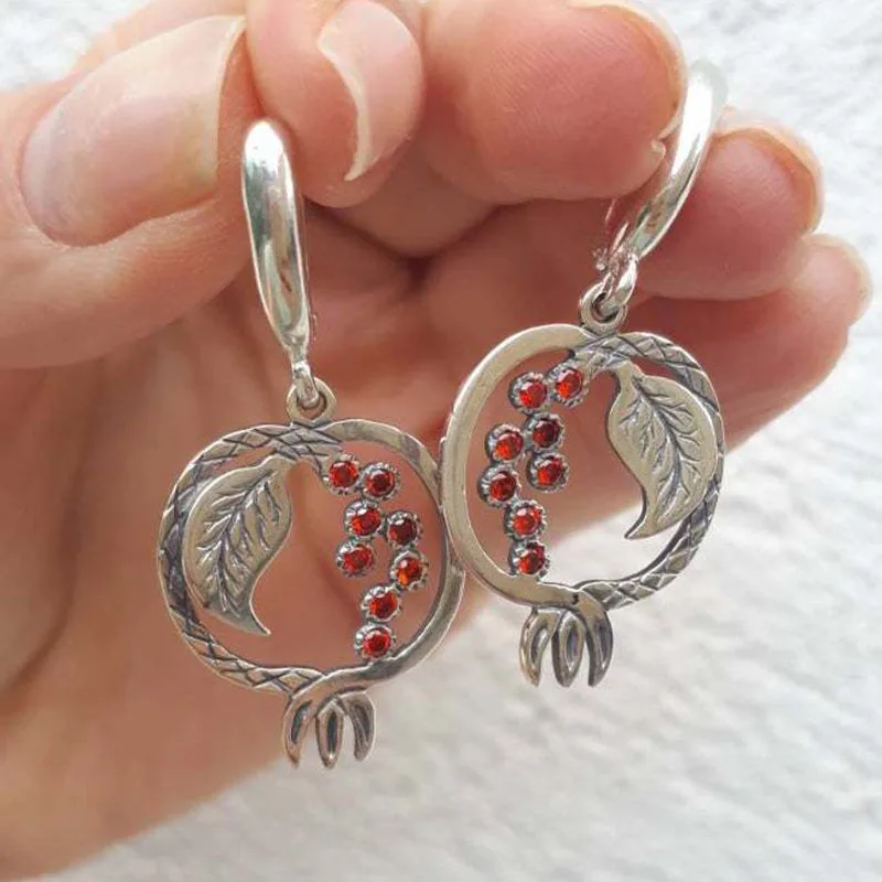 Bohemia Pomegranate Stone Earrings Silver Color Red Crystal Drop Earrings Women Female Boho Fashion Jewelry Gift for her