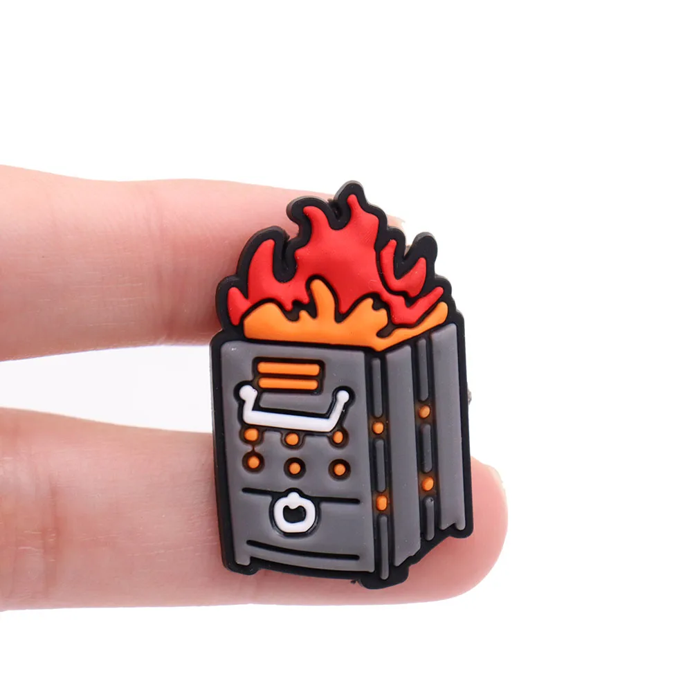 1PCS Cartoon Kawaii Oil Engine Gas Lamp Fuel Tank Banner Fire Oil PVC Shoe Charms Hole Slipper Decoration For Clogs Pins 