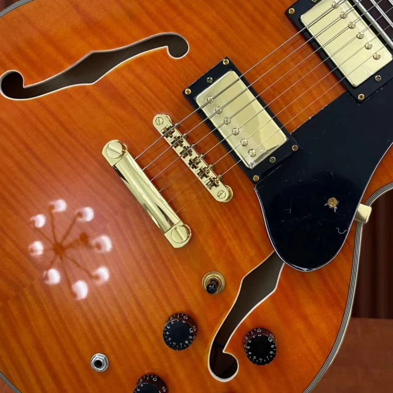 Honey Burst Flamed Maple Semi-Hollow 335 Electric Guitar Double F Hole Gold Hardware HH Humbucker Jazz Blues Free Delivery
