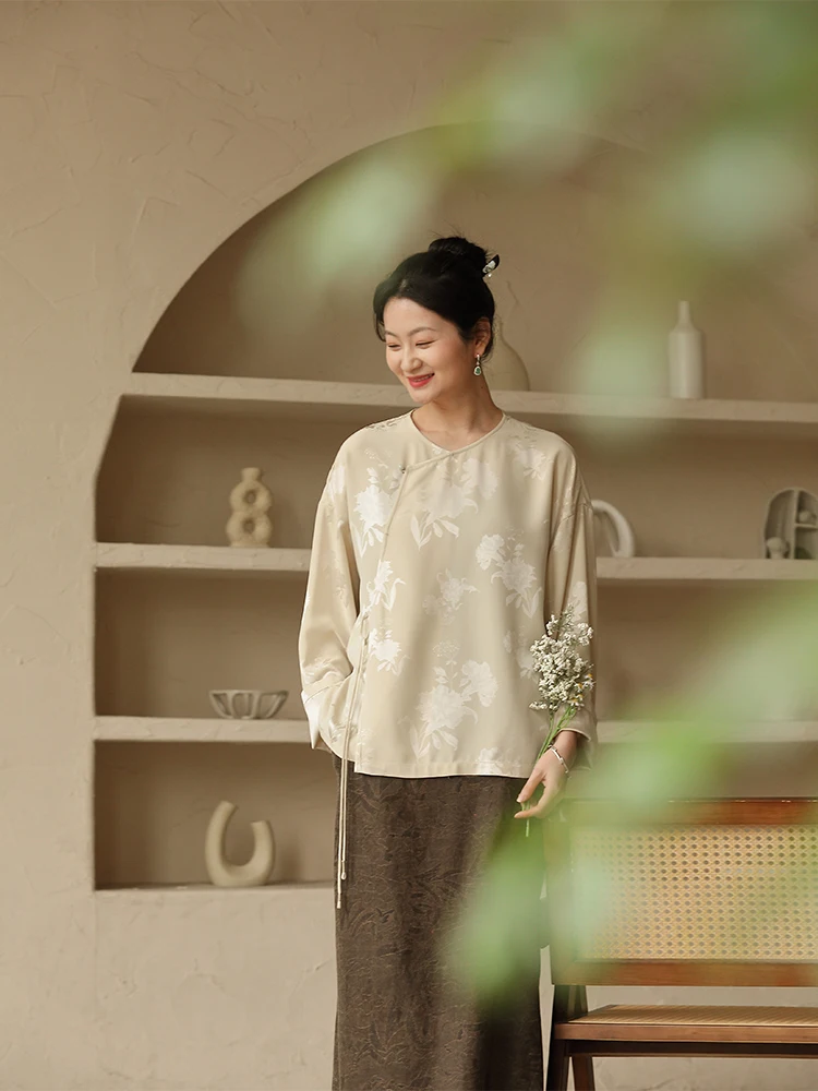 

Шелковая атласная футболка-топ для женщин, новая, в китайском национальном стиле, с вышивкой, для весенней повседневной носки, дышащая, длинный рукав