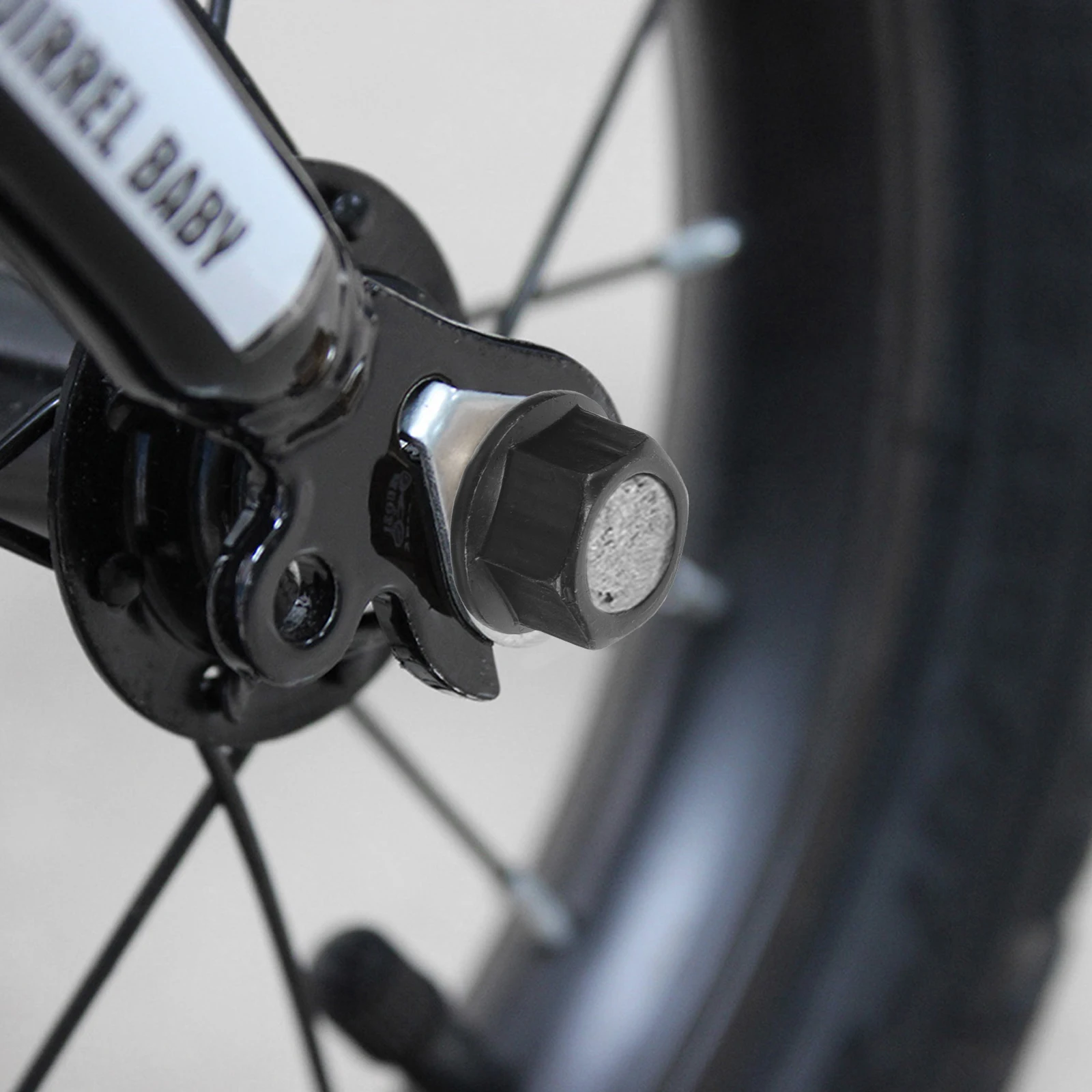 

Steel Bicycle Hub Nut Washer Set Durable Rust-Resistant Wheel Axle Replacement Parts for Mountain Road E-Bikes Universal Bike