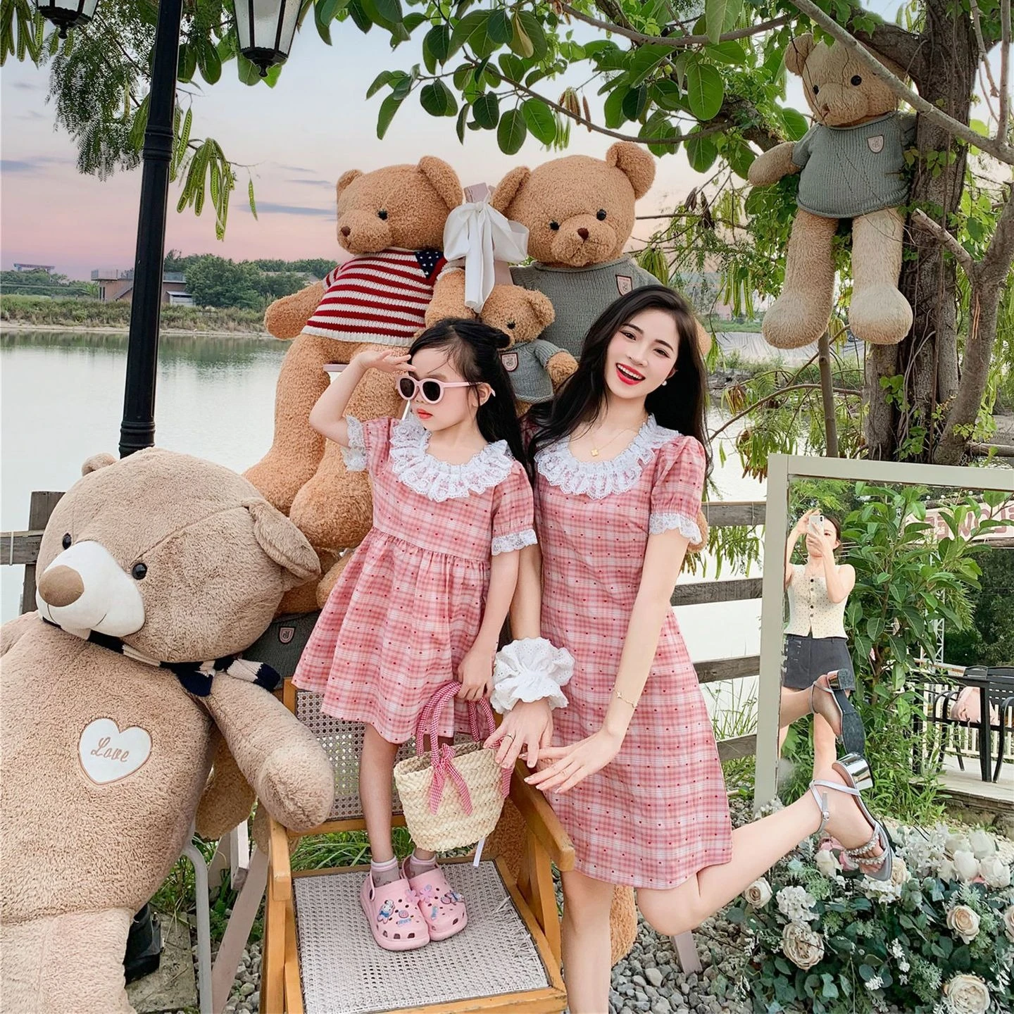 Family Matching Partner Look Couple Outfit Pink Plaid Mom Daughter Dresses Dad Son Cotton T Shirts Korean Sister Brother Clothes