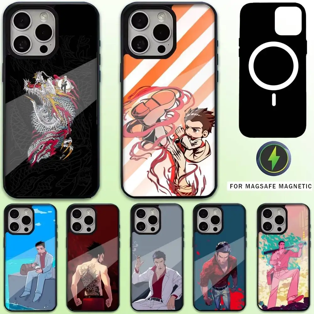 

Japanese Game Yakuza Kiryu Dragon Phone Case For iPhone17,16,15,14,13,12,11 Plus,Pro Max Magnetic For Magsafe Wireless Charging