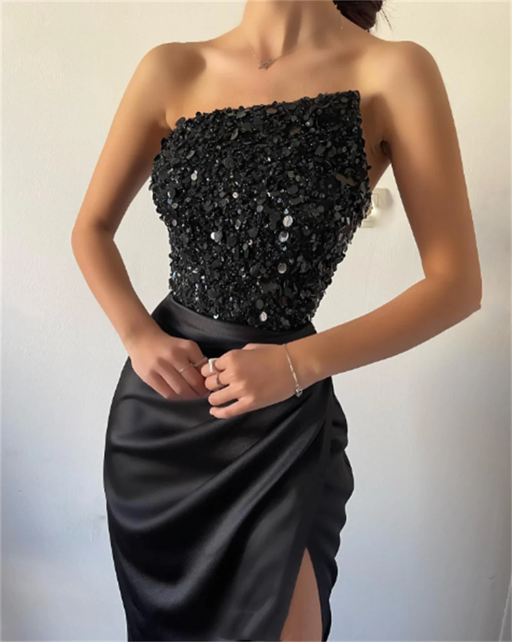 Sansa Black Shiny Sequins Prom Dress 2024 Fish Tail Sleeveless Satin vestidos de fiesta Sexy Side High Split فستان حفلات الزفاف