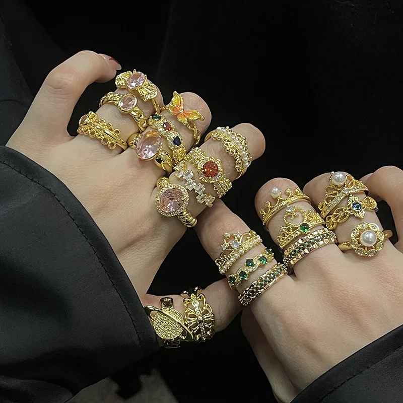 

Винтажное кольцо в стиле ретро для женщин среднего возраста, модное, с изящным дизайном, серия с золотой гравировкой