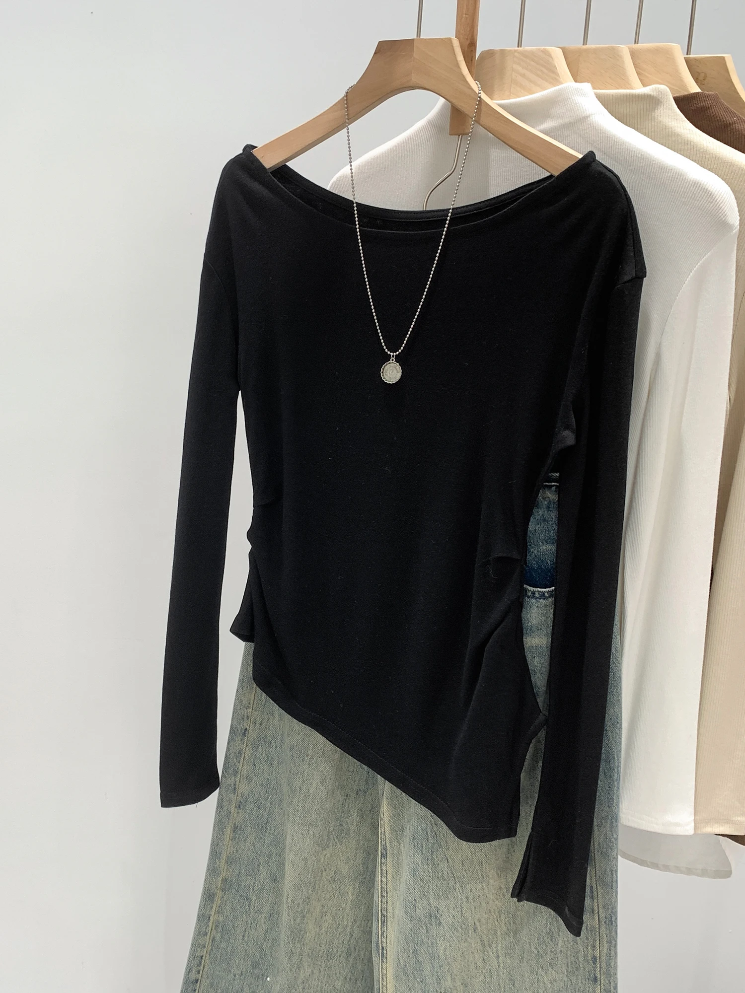 Elegant Women's Ruched Waist  Wool Blend Base Shirt Shoulder Bared Winter Top Asymmetric Commute Style round Neck Long ...
