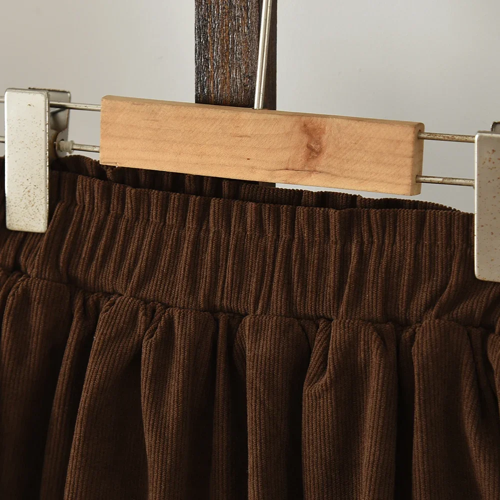 Bear Leader Modische Süße Herbstkleidung für Mädchen im College-Stil, 2-teiliges Set: Beige Langarm-Hemd mit Stickerei + Brauner Kurzer Rock – Detail 7