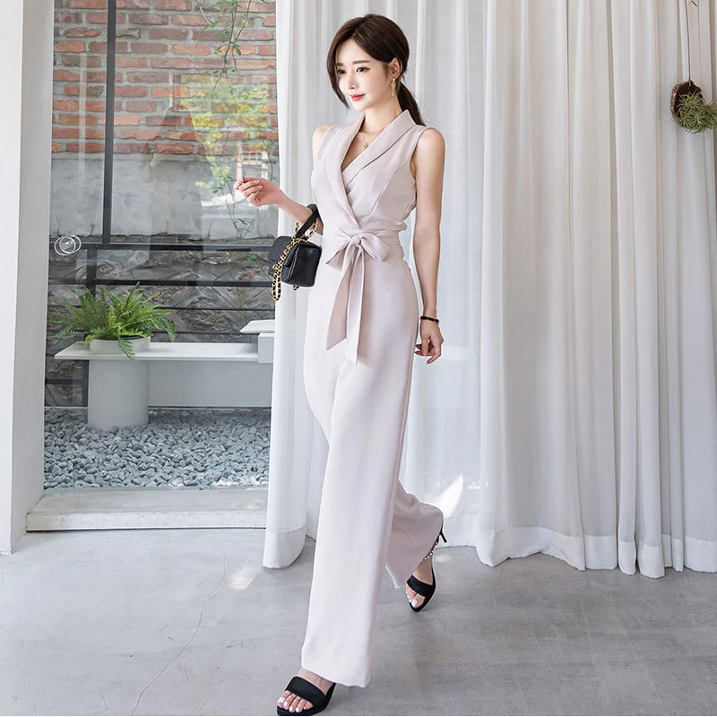 Summer 2020 Wide Leg Jumpsuit Slimming Waist Design Suit Collar Professional One-Piece Pants Elegant Lady Style Long Pants