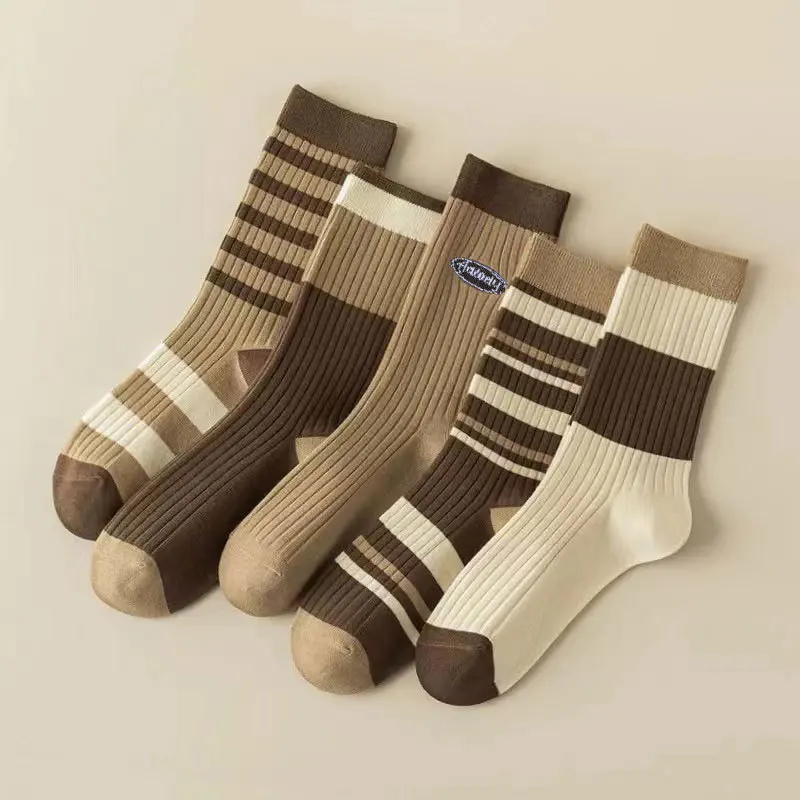 5pairs Neue Herbst Modische Retro Blume Socken Weibliche Atmungsaktive Casual Punkte Täglichen Lange Crew Socken Frauen Socken