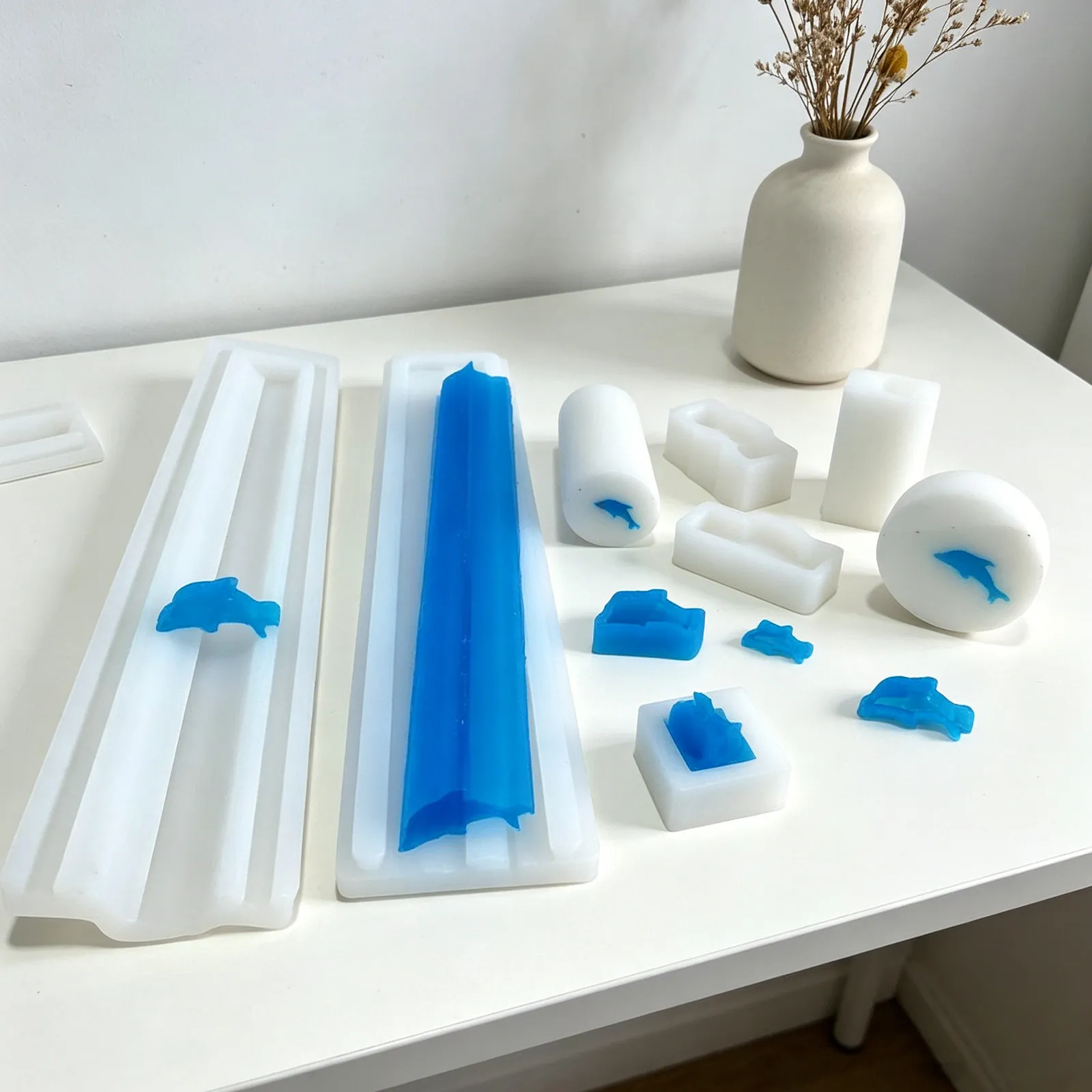 1Set Dolphin Theme Silicone Column Mold Food Safe Flexible 3D Tube Soap Mold for Embedding Soap Bars Pillar Resin Ocean