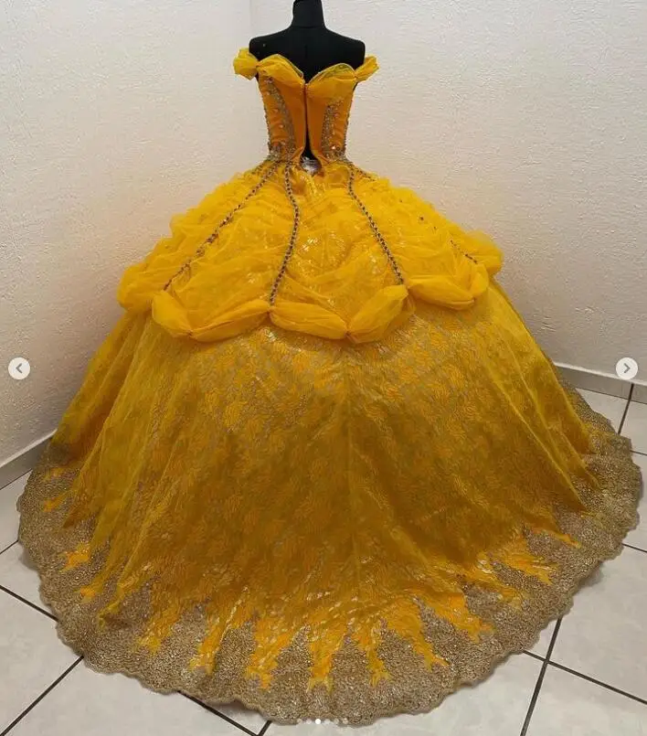 Luxury Gold Puffy Princess Quinceanera Dresses 2023 Gillter Applique Beaded Lace-up Corset Off Shoulder Cosplay Prom Gown